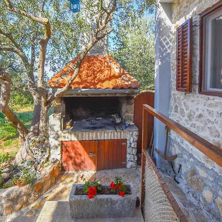 Holiday home House Sage *